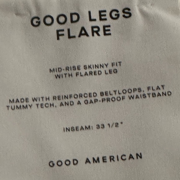 NWT Good American Good Legs Flare Jeans in White001 - Picture 10 of 16